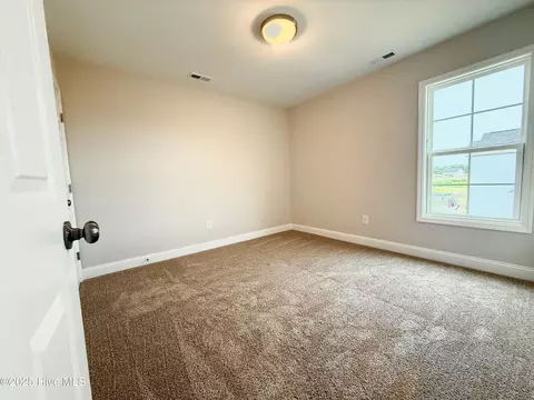 211 Shadow Grass Ct, Stella, NC 28582 photo 27