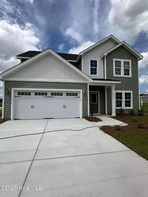211 Shadow Grass Ct, Stella, NC 28582