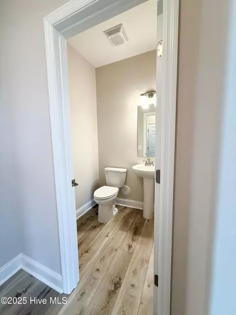 211 Shadow Grass Ct, Stella, NC 28582 photo 12