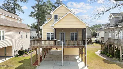 44 Maple Ave, Elizabethtown, NC 28337