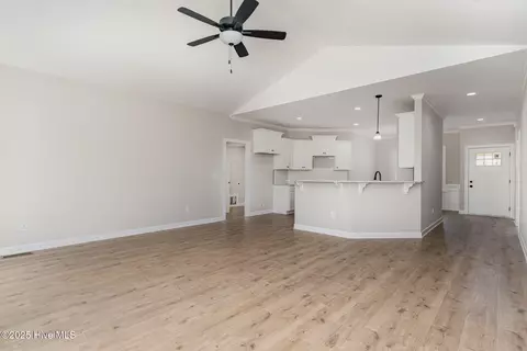 30 Tee Dr, Selma, NC 27576 photo 12