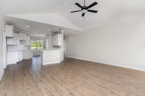 30 Tee Dr, Selma, NC 27576 photo 10
