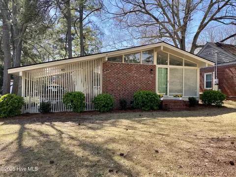1319 W Thomas St, Rocky Mount, NC 27804