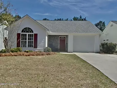 4002 Elizabeth Ave, New Bern, NC 28562