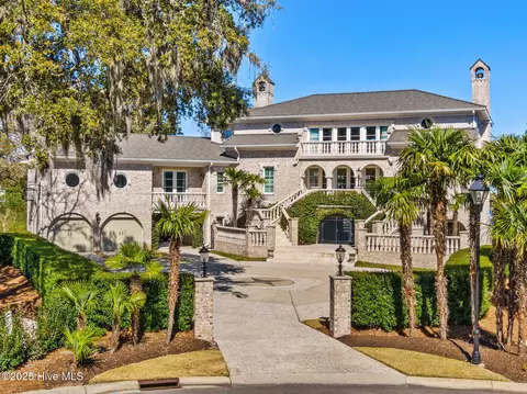 1200 Great Oaks Dr, Wilmington, NC 28405