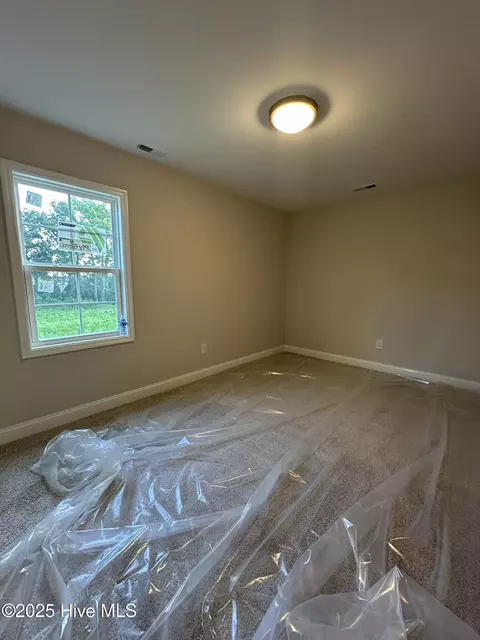Bedroom - 204 Shadow Grass Ct, Stella, NC 28582 photo 3 of 5