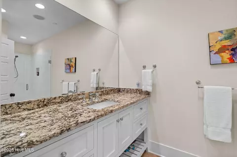 Bath - 20 Deepdale Ln, Pinehurst, NC 28374 photo 4 of 7