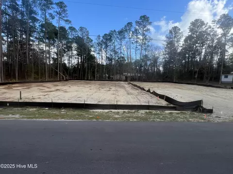 9075 National Ave NE, Leland, NC 28451