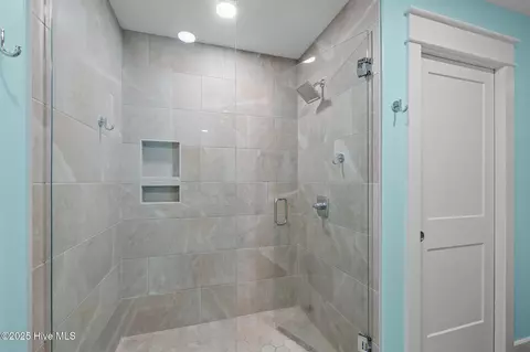 Bath - 9253 Ocean Dr, Emerald Isle, NC 28594 photo 2 of 10