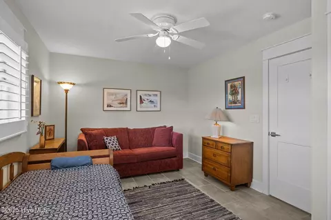 Bedroom - 9253 Ocean Dr, Emerald Isle, NC 28594 photo 2 of 8