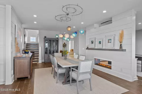Dining - 9253 Ocean Dr, Emerald Isle, NC 28594 photo 3 of 5