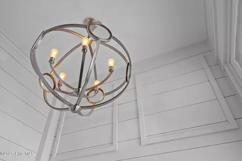 Entry Way - 9253 Ocean Dr, Emerald Isle, NC 28594 photo 2 of 3