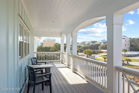 Exterior - 9253 Ocean Dr, Emerald Isle, NC 28594 photo 11 of 16