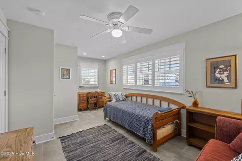 Bedroom - 9253 Ocean Dr, Emerald Isle, NC 28594 photo 1 of 8