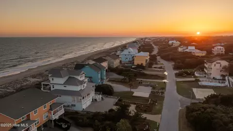 View/Area - 9253 Ocean Dr, Emerald Isle, NC 28594 photo 7 of 7