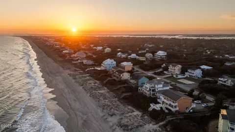 View/Area - 9253 Ocean Dr, Emerald Isle, NC 28594 photo 6 of 7