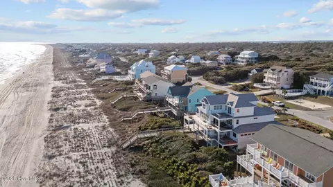 View/Area - 9253 Ocean Dr, Emerald Isle, NC 28594 photo 5 of 7