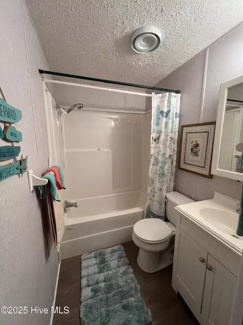 Bath - 36 Inlet Way, Chocowinity, NC 27817 photo 1 of 6