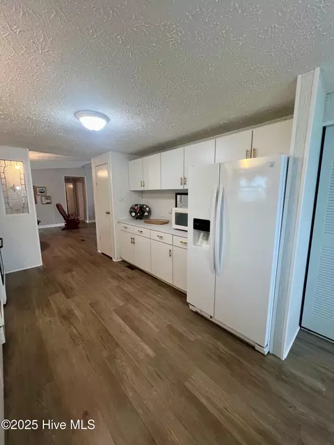 Kitchen - 36 Inlet Way, Chocowinity, NC 27817 photo 4 of 4