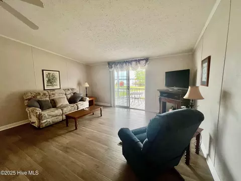 Living - 36 Inlet Way, Chocowinity, NC 27817 photo 3 of 3