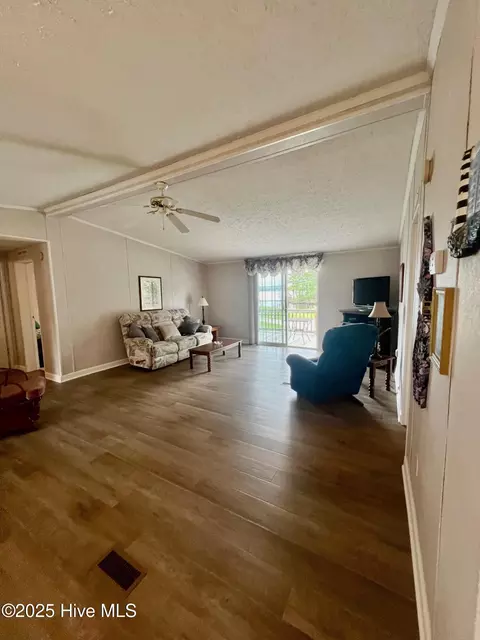 Living - 36 Inlet Way, Chocowinity, NC 27817 photo 2 of 3