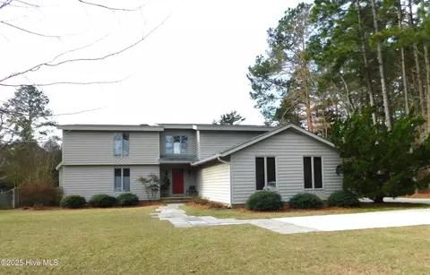 311 Montrose Ln, Laurinburg, NC 28352