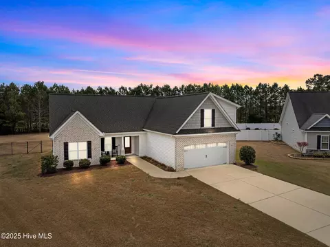 757 Red Birch Ln, Greenville, NC 27858