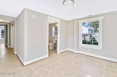 Entry Way - 100 Perch St, Moyock, NC 27958 photo 4 of 7