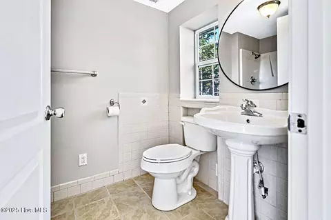 Bath - 100 Perch St, Moyock, NC 27958 photo 1 of 6