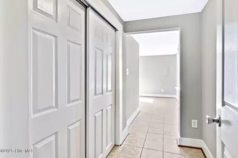 Entry Way - 100 Perch St, Moyock, NC 27958 photo 3 of 7