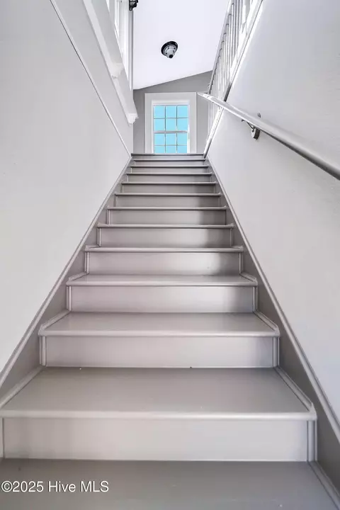 Entry Way - 100 Perch St, Moyock, NC 27958 photo 5 of 7
