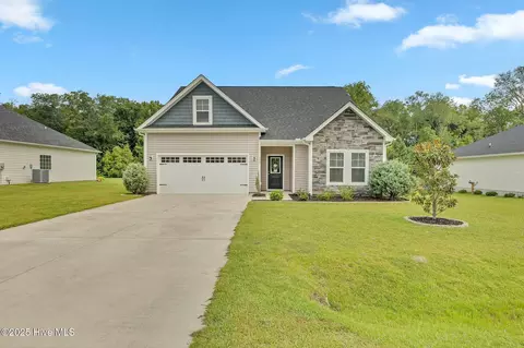 115 Waterford Way, Maysville, NC 28555