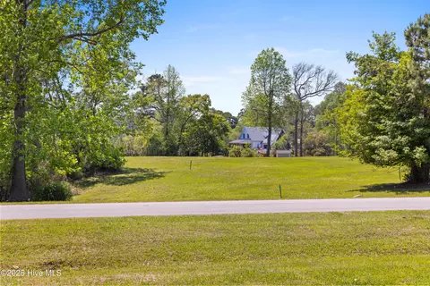 119 Waters Edge Dr, Hampstead, NC 28443 photo 8