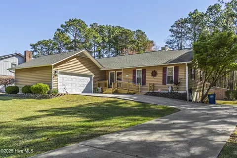 632 Springtime Rd, Wilmington, NC 28405