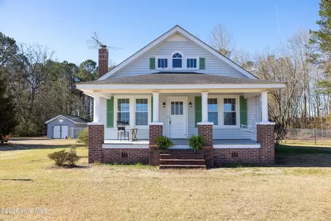 516 Gliden Rd, Hobbsville, NC 27946