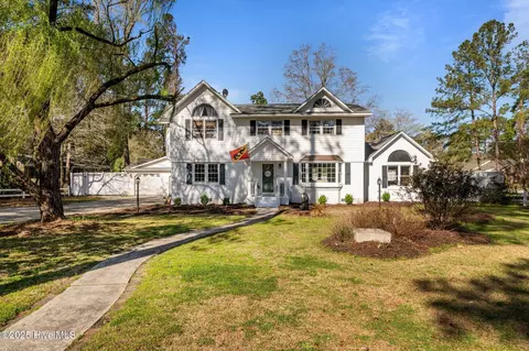 305 W Wilson Creek Dr, Trent Woods, NC 28562