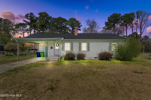 214 Bryan St, Havelock, NC 28532