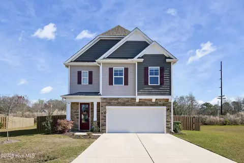 210 Avocet Way, Sneads Ferry, NC 28460