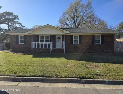 3468 S George St, Farmville, NC 27828