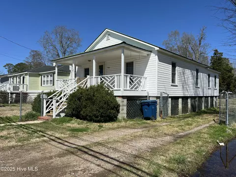 930 W Main St, Belhaven, NC 27810 photo 5