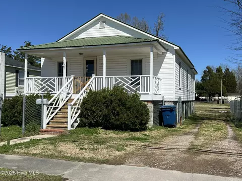 930 W Main St, Belhaven, NC 27810 photo 4