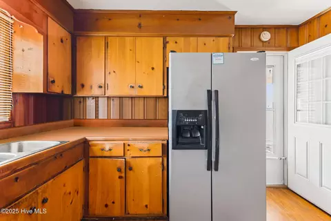 Kitchen - 110 Spring Branch Rd, Murfreesboro, NC 27855 photo 1 of 3