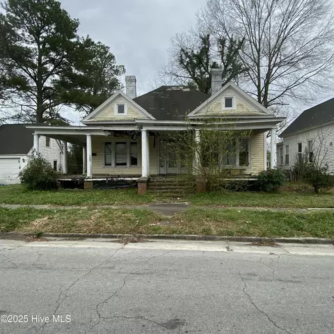 504 W Lenoir Ave, Kinston, NC 28501