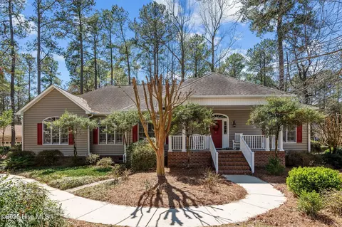 101 Chowan Ct, Chocowinity, NC 27817