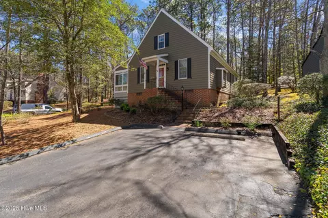 14 Village In The Woods Cir, Southern Pines, NC 28387