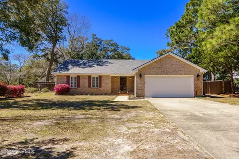 111 Whitewater Cv, Newport, NC 28570