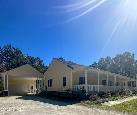 152 Lee Rogers Rd, Hubert, NC 28539