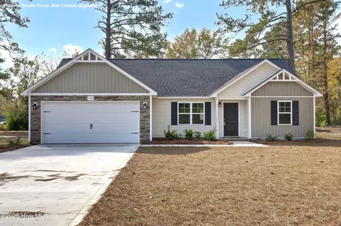 509 Orchard Creek Dr, Beulaville, NC 28518