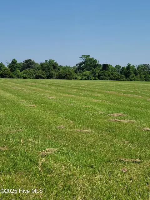 102 Sandpiper Dr, Hertford, NC 27944