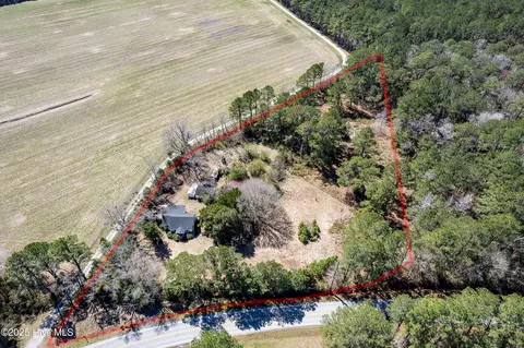367 Lake Rd, Newport, NC 28570